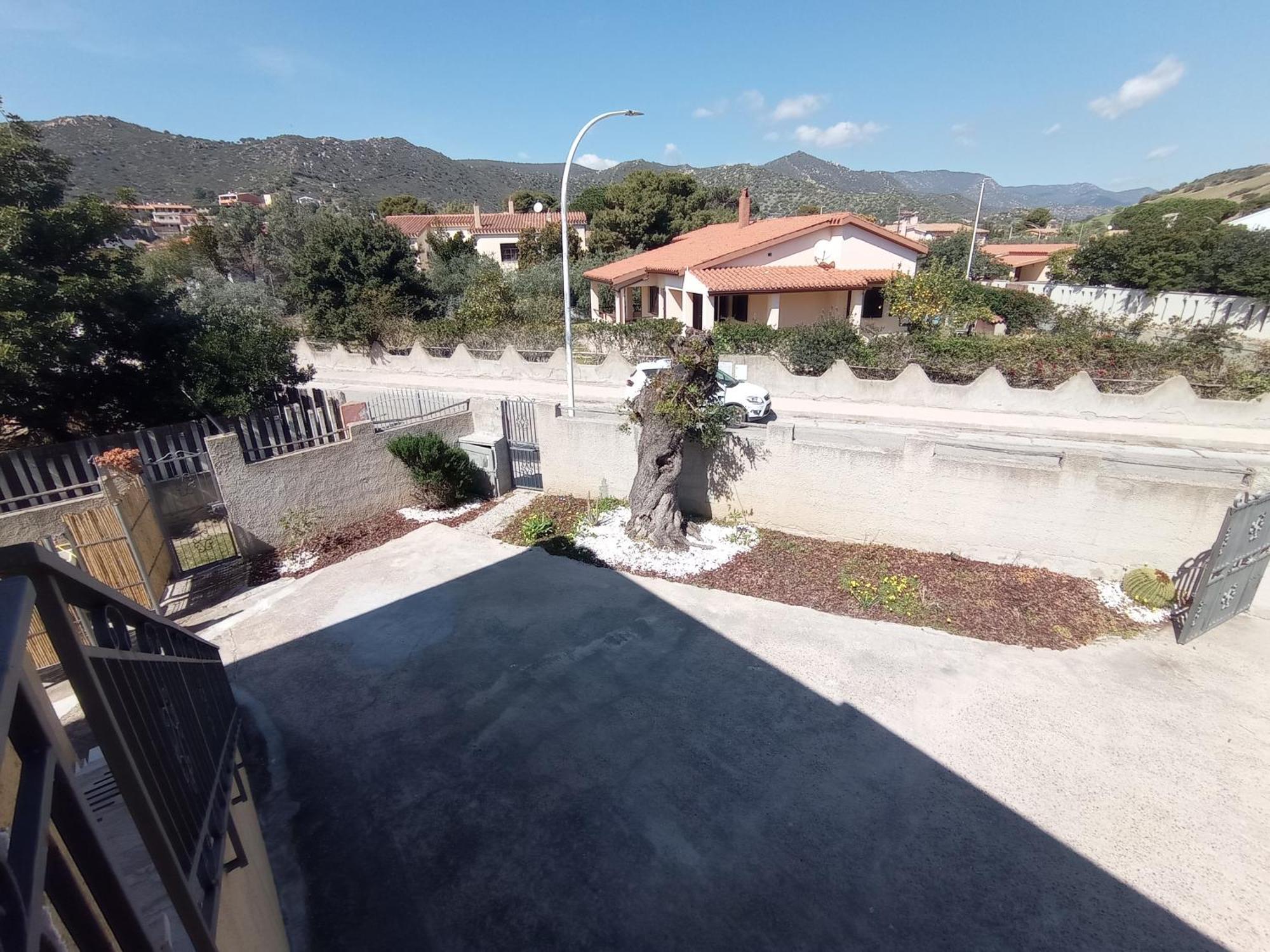 Casa Antonella, A Pochi Passi Dalla Spiaggia Con Stradello Privato Apartment Solanas  Exterior photo